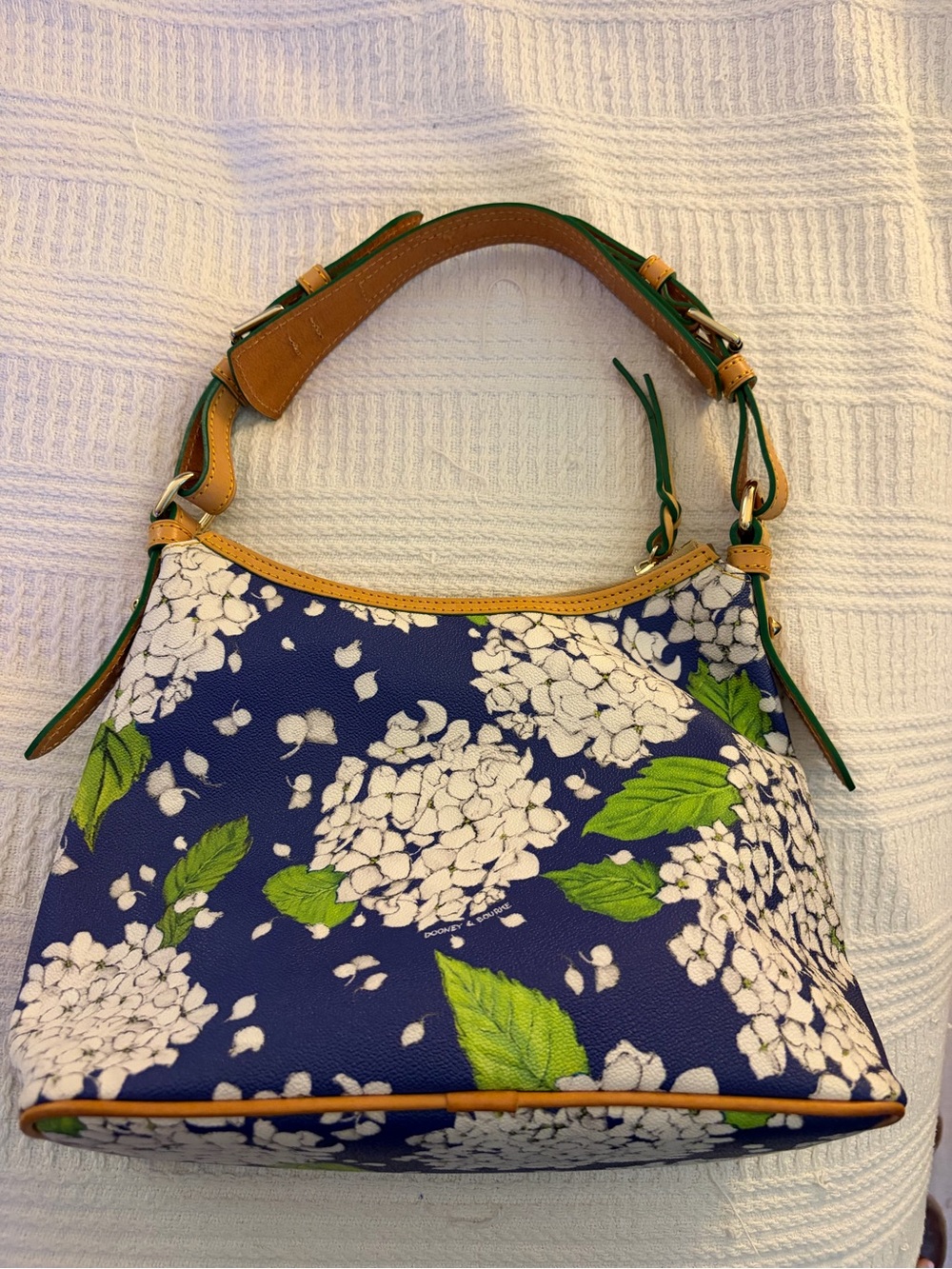 Dooney & Bourke Navy Blue Hydrangea Floral Shoulder Bag with Tan Trim - Picture 2 of 15
